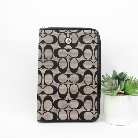 Coach Signature Tablet E-Reader Case - Picture 1 of 5